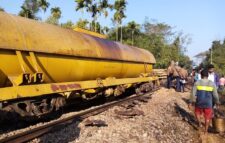 ২৮ ঘণ্টা পর সিলেটের সঙ্গে সারাদেশের রেলযোগাযোগ স্বাভাবিক হয়েছে