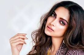 এক বড় চমক নিয়ে আসছে ‘ধুম ফোর’