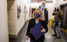 বিদায় নিতে হলো মুসলিম বিদ্বেষী কংগ্রেস সদস্যকে