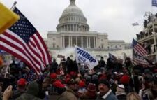 ইমপিচমেন্টের পক্ষে নিউইয়র্কের রাস্তায় আন্দোলনকারীরা