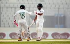 মিঠুনের পর ব্যাট হাতে নেমেছেন লিটন দাস