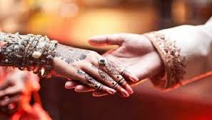 রোহিঙ্গা নারী বিয়ে করে বিপাকে দুই যুবক