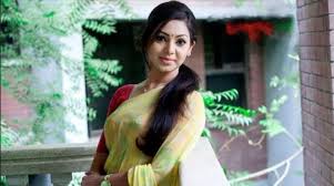 প্রেম-বিয়ে নিয়ে কৌতূহলের শেষ নেই