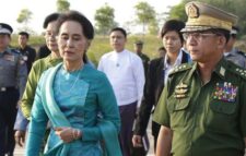 ‘গণতন্ত্রের পাখি’ অং সান সু চি এখন সেনার খাঁচায় বন্দি
