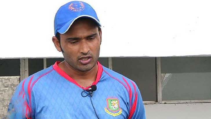 মায়ের চিকিৎসার টাকা জোগাড় করতে ক্রিকেটে ফেরা