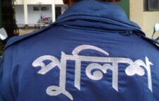 নামাজ শেষে রাস্তা পার হতে গিয়ে এসআই নিহত