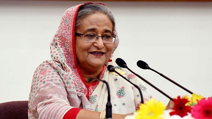 শ্বশুরবাড়ি বলে কথা, একটু বেশি কথা তো শুনতেই হবে