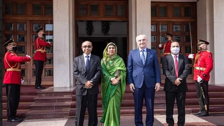 আলবেনিয়ায় বাংলাদেশের রাষ্ট্রদূতের পরিচয়পত্র পেশ