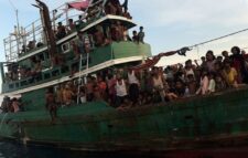 রোহিঙ্গা নারী-পুরুষকে ভারত সরকার বাংলাদেশে পাঠাতে চায়