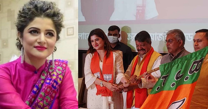 শ্রাবন্তীকে দলে স্বাগত জানিয়ে পতাকা তুলে দেন দিলীপ