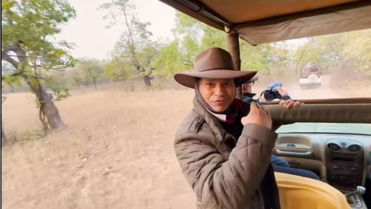 বাঘের মুখোমুখি শচিন