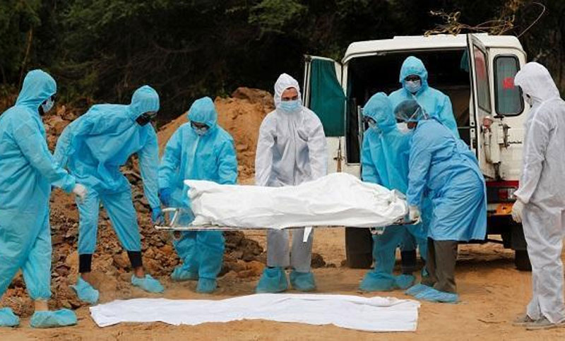 করোনায় ২৪ ঘণ্টায় মৃত্যু ১০০ ছাড়িয়েছে