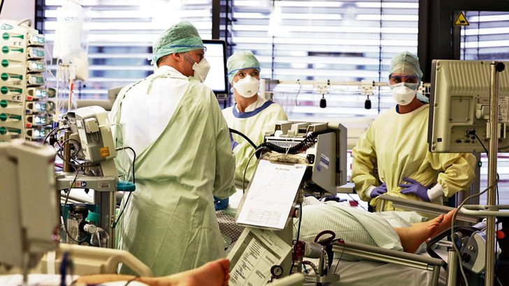 ভারতে ২৪ ঘণ্টায় ২ লাখ ১৭ হাজার আক্রান্তের রেকর্ড