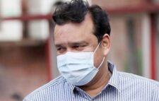 কেমন আছেন আকরাম খান হাসপাতালে ?