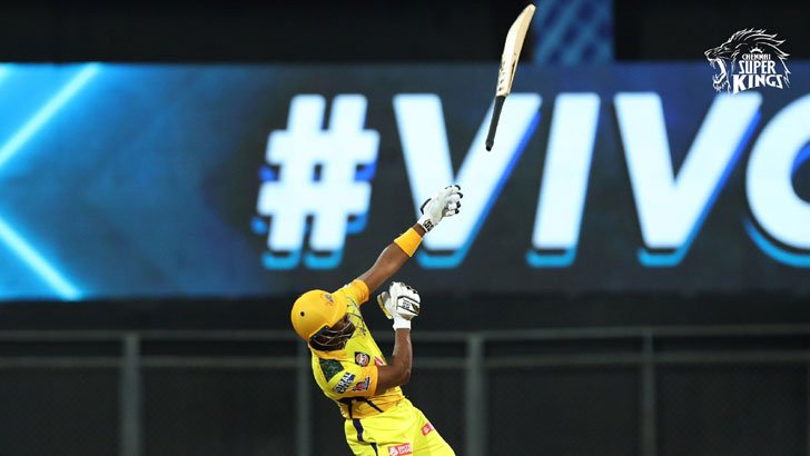 মোস্তাফিজের বলে ব্যাট উড়ে যায় ব্রাভোর