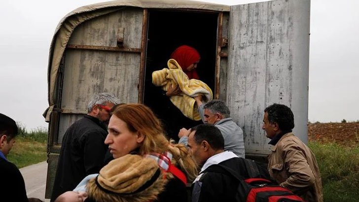 গ্রিসে এক সিরীয় শরণার্থীর ৫২ বছরের জেল