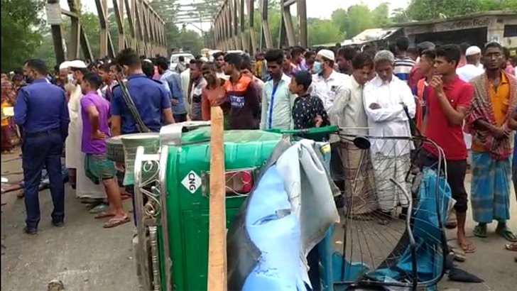 জৈন্তাপুরে মৃত স্বজনকে দেখতে গিয়ে সড়কে প্রাণ গেলো