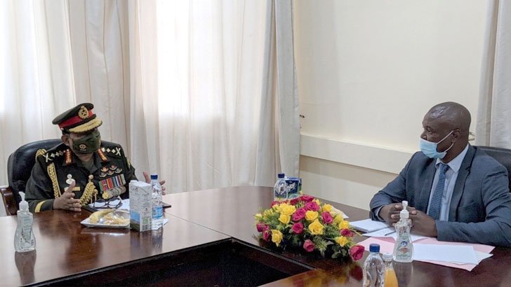 বাংলাদেশ সেনাপ্রধানের সঙ্গে জাম্বিয়ার ভারপ্রাপ্ত প্রতিরক্ষামন্ত্রীর বৈঠক