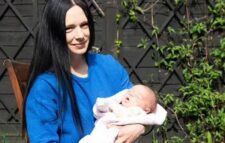 মাত্র ২৭ সেকেন্ডে সন্তান জন্ম দিলেন ব্রিটিশ তরুণী সোফি