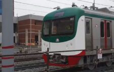 প্রথম সেটের বগি চালানো হলো মেট্রোরেলের