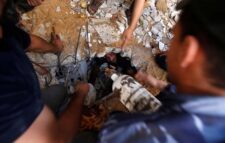 শিশুর কণ্ঠের মৃদু চিৎকার, ‘আল্লাহু আকবর!’