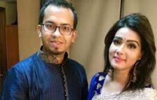 পাঁচ বছরের দাম্পত্য জীবনের বিচ্ছেদের ঘোষণা