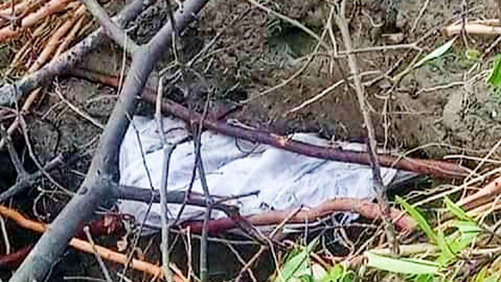 প্রায় অর্ধশত বছর আগে দাফন করা লাশ এখনো অক্ষত