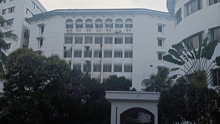 অনুমতি ছাড়া অ্যাটর্নি জেনারেলের কার্যালয়ের কারো গণমাধ্যমে কথা বলা মানা