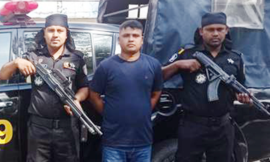 রিসোর্টে পর্যটক হ ত্যা : প্রধান আসামি র‍্যাবের জালে