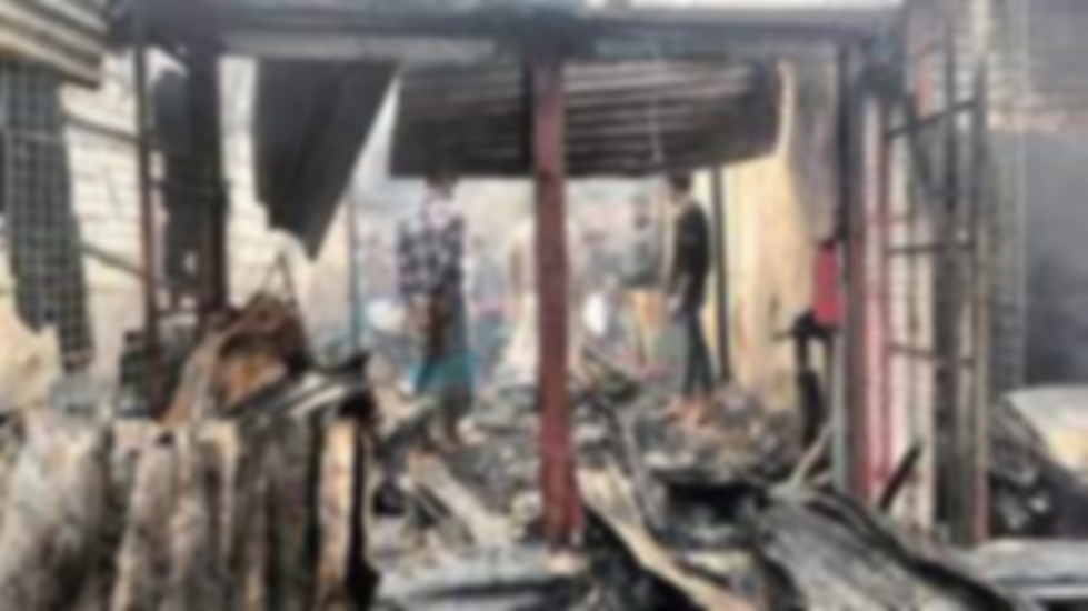 সিলেটের সাহেবের বাজারে আ গু নে পুড়লো ৩ দোকান