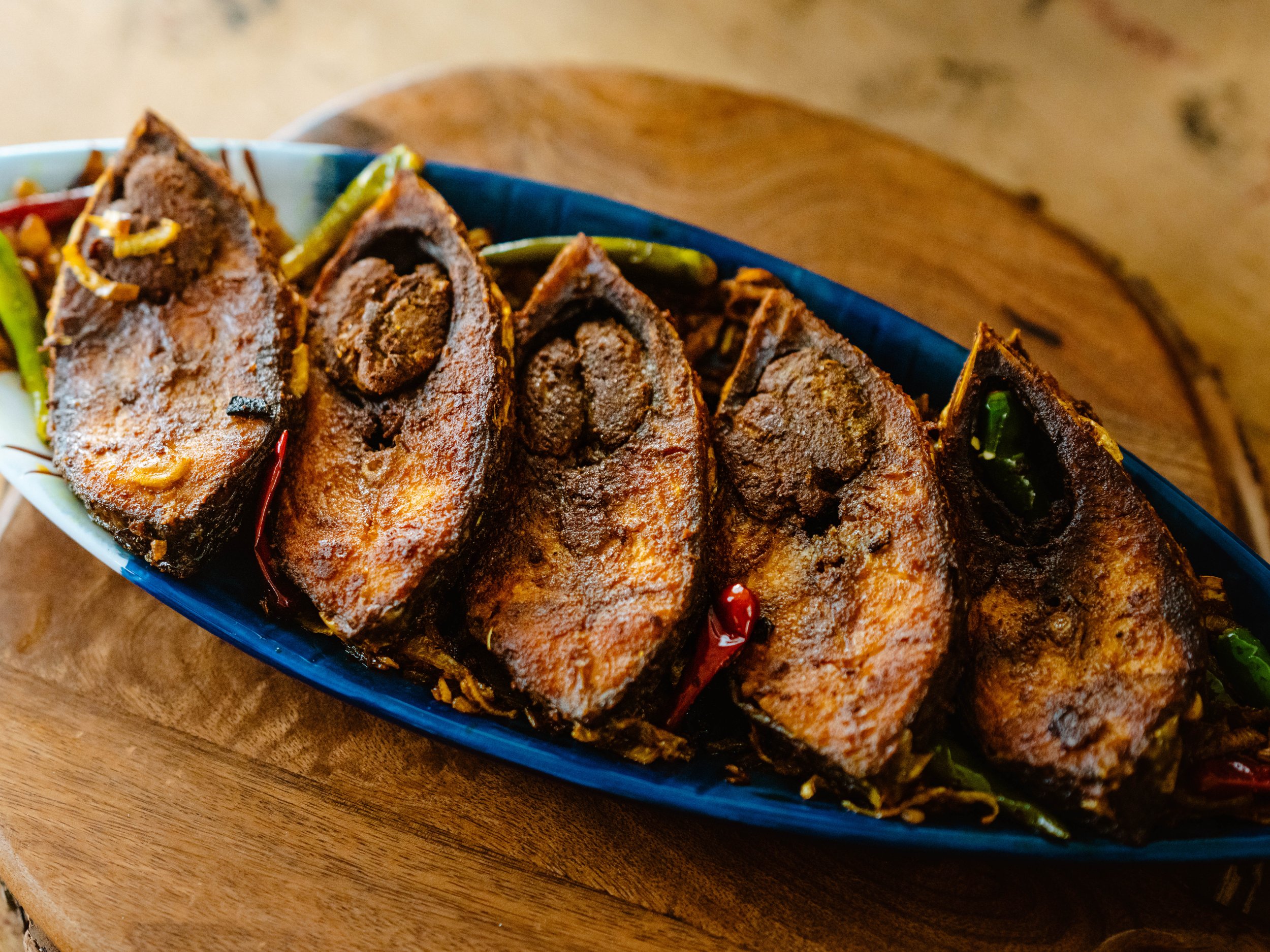 বাংলাদেশের ইলিশ নিয়ে যে সমস্যা ভারতের মাছ ব্যবসায়ীদের