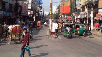 সিলেটে যান চলাচল অনেকটা বন্ধ