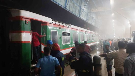 সিলেটে উপবন এক্সপ্রেস ট্রেনে আ গু ন