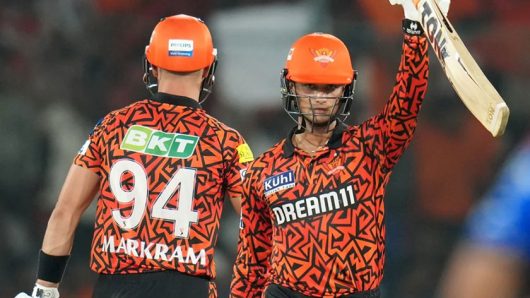 আইপিএলে ই‌তিহাস গড়ল হায়দ্রাবাদ
