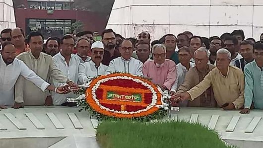 ঈদের দিন জিয়াউর রহমানের কবরে বিএনপির শ্রদ্ধা