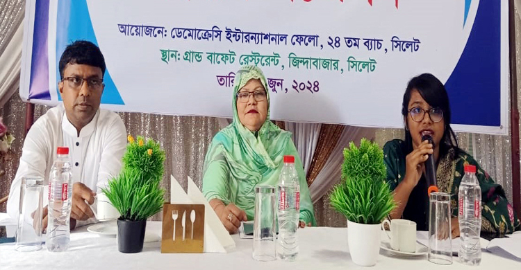 নগরীর জলাবদ্ধতা নিরশনে বিএনপি-আ’লীগ এক টেবিলে