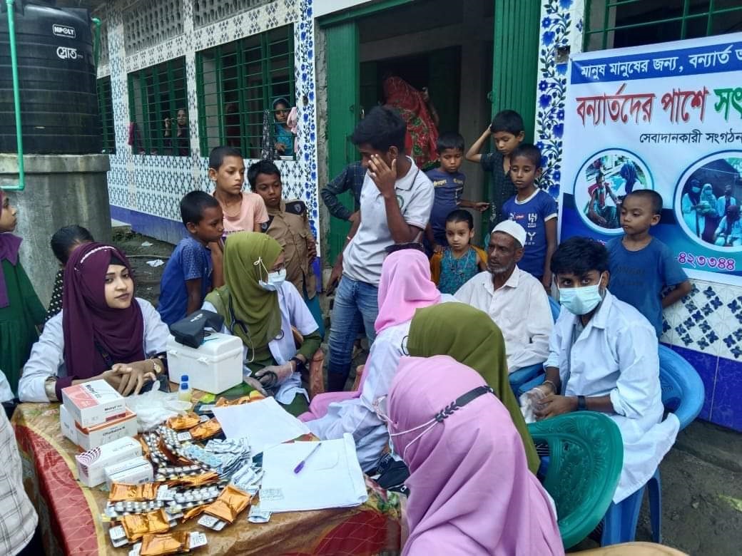 কোম্পানীগঞ্জে বন্যার্তদের মাঝে চিকিৎসা সেবা ও ওষুধ বিতরণ