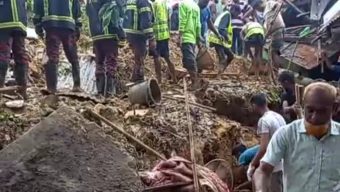 সিলেট চামে‌লিবা‌গে ভারী বৃ‌ষ্টিতে টিলা ধ্বস, নিখোঁজ ৩