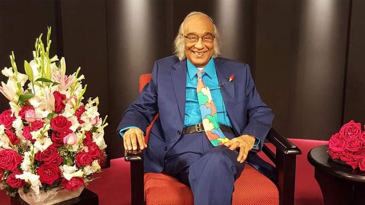 ‘লাল গোলাপ’ শুভেচ্ছা নিয়ে দেশে ফিরছেন শফিক রেহমান