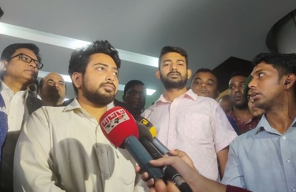 সাইবার মামলায় এখনই কোন পদক্ষেপ বা গ্রেফতার নয়: তথ্য উপদেষ্টা