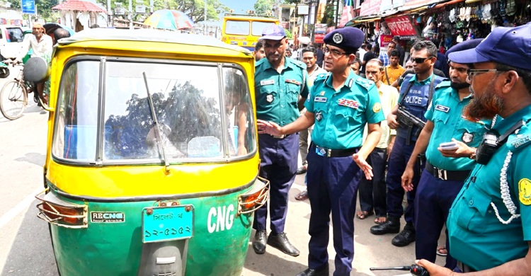 সিলেট নগরীতে ট্রাফিক আইনে তিনদিনে ২৪৮ মামলা