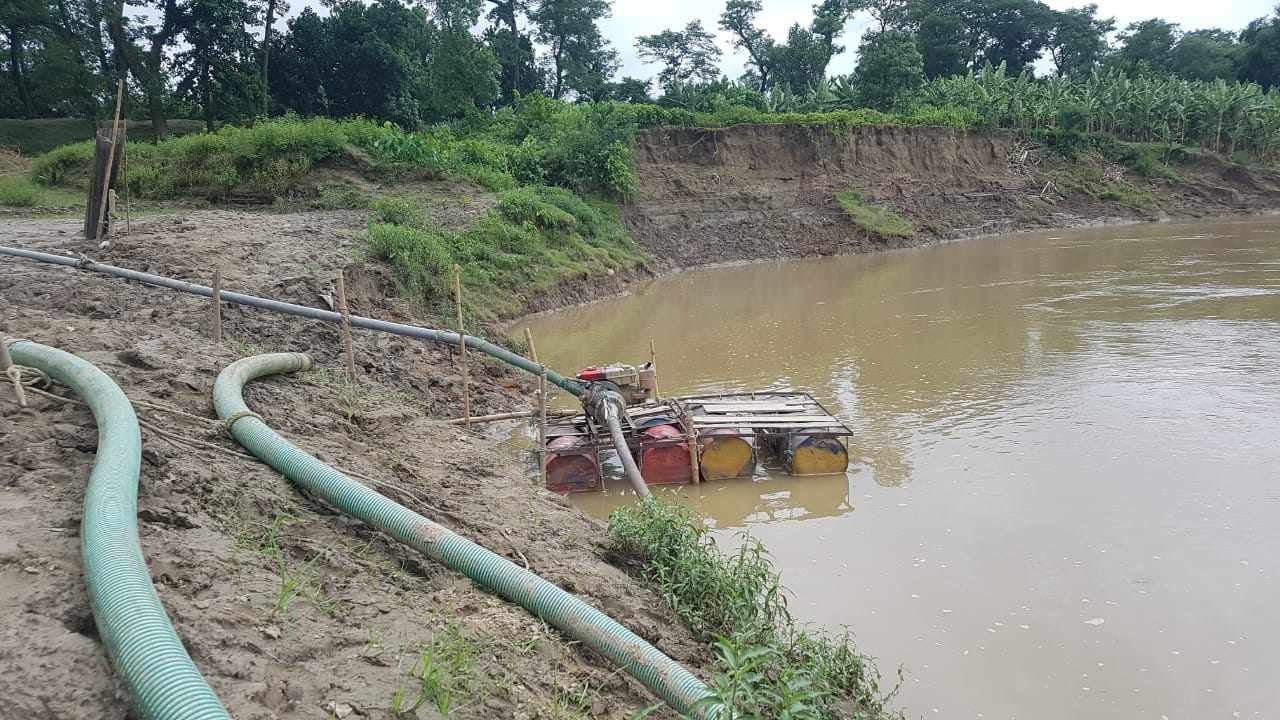 খোয়াই নদীর ভাঙন থামছে না, ফের বালু উত্তোলন