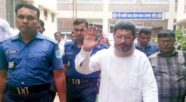 দীর্ঘ ১৭ বছর পর মুক্ত বাতাসে লুৎফুজ্জামান বাবর