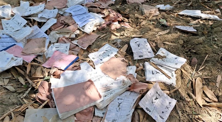 পুকুরে অস্ত্র খুঁজতে গিয়ে মিললো ১০০ বস্তা সিল মারা ব্যালট পেপার!