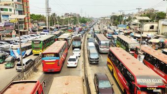 ঢাকা-চট্টগ্রাম মহাসড়কে তীব্র যানজট, ভোগান্তিতে যাত্রীরা