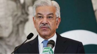 ভারতকে উপযুক্ত জবাব দিতে প্রস্তুত পাকিস্তান: প্রতিরক্ষামন্ত্রী