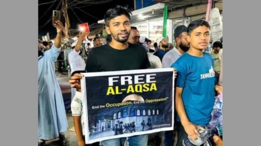 যুবককে গুলি করে হত্যা, গণপিটুনি দিয়ে পুলিশে সোপর্দ হত্যাকারীদের