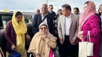 লন্ডন থেকে উড়াল দিলেন খালেদা জিয়া