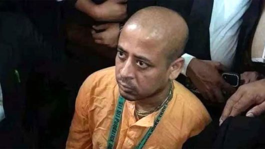 চিন্ময় দাসকে ৪ মামলায় শ্যোন অ্যারেস্টের আদেশ