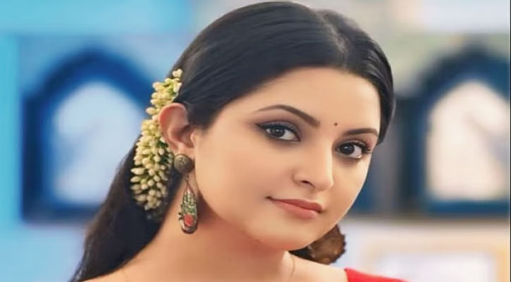 নিজের মৃত্যুর গুজবে কী বরছেন পরীমনি